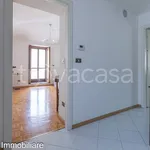 Affitto 3 camera appartamento di 55 m² in Ivrea