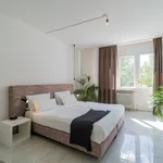 Rent 1 bedroom apartment of 55 m² in Berlin