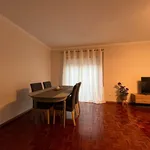 Rent a room of 120 m² in Vila Nova de Gaia