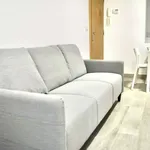 Rent 3 bedroom apartment in Seville