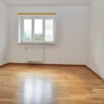 Miete 5 Schlafzimmer wohnung von 114 m² in Chemnitz