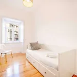 Rent 2 bedroom apartment in lisbon