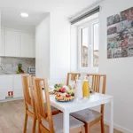 Rent 1 bedroom apartment in Porto