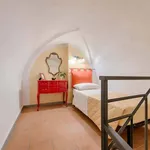 Rent 4 bedroom apartment of 80 m² in Firenze