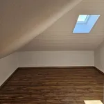 Individuelle und moderne Familienwohnung mit groÃem Balkon unterm Dach!