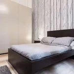 Rent 2 bedroom apartment in Milan