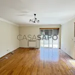 Rent 1 bedroom house of 360 m² in Porto