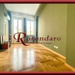 Rent 2 bedroom apartment of 65 m² in Milano