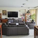 Rent 4 bedroom apartment of 140 m² in Budapest