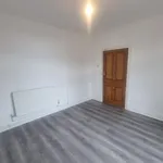 Rent 3 bedroom flat in Wales