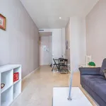 Rent a room of 110 m² in valencia