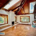 Rent 6 bedroom house of 400 m² in Rome