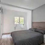 Rent 5 bedroom apartment in Valencia