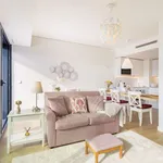 Rent 1 bedroom apartment of 60 m² in lisbon