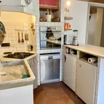 Rent 3 bedroom apartment of 110 m² in florence