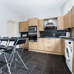 Rent 6 bedroom house in Leeds