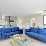 Rent 3 bedroom apartment of 700 m² in Paris