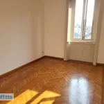 Rent 3 bedroom apartment of 65 m² in Milan