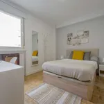 Rent a room of 180 m² in madrid