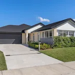 Rent 3 bedroom house in Papamoa