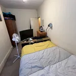 Rent 2 bedroom apartment in Manchester