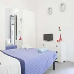 Rent 2 bedroom apartment of 120 m² in rome