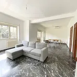 Rent 5 bedroom apartment of 153 m² in Rome