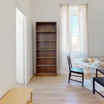 Rent 2 bedroom apartment of 37 m² in Marseille 02