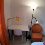 Rent 4 bedroom apartment in Madrid