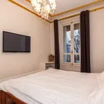 Appartement de 150 m² avec 1 chambre(s) en location à Paris