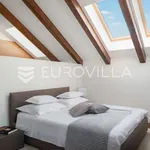 Rent 5 bedroom house of 366 m² in Šibenik - Okolica