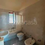 Affitto 5 camera appartamento di 140 m² in Palermo