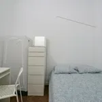 Rent 16 bedroom apartment in Lisbon