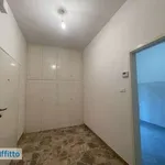 Affitto 3 camera appartamento di 90 m² in Bologna