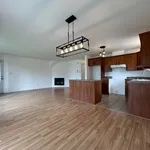 Rent 4 bedroom apartment in Sherbrooke