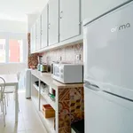 Rent a room of 120 m² in lisbon