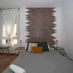 Rent a room of 460 m² in barcelona