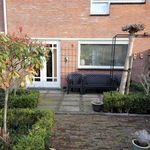 Rent 4 bedroom house of 115 m² in De Leyens