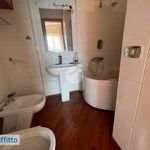 Affitto 2 camera appartamento di 80 m² in Naples