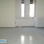 Rent 4 bedroom apartment of 137 m² in Bari