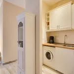 Rent 1 bedroom apartment of 50 m² in Florence