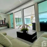 Rent 4 bedroom house of 189 m² in Phuket