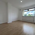 Rent 3 bedroom house in Salford