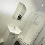 Rent 5 bedroom house in Leeds