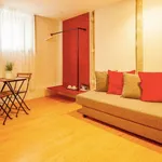 Rent 8 bedroom house in Porto