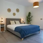 Rent 2 bedroom apartment of 80 m² in Barcelona