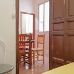 Rent a room of 90 m² in madrid