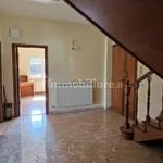 Rent 5 bedroom house of 350 m² in Rome