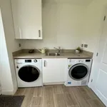 Rent 3 bedroom flat in North West England