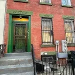 Rent 3 bedroom apartment in New York